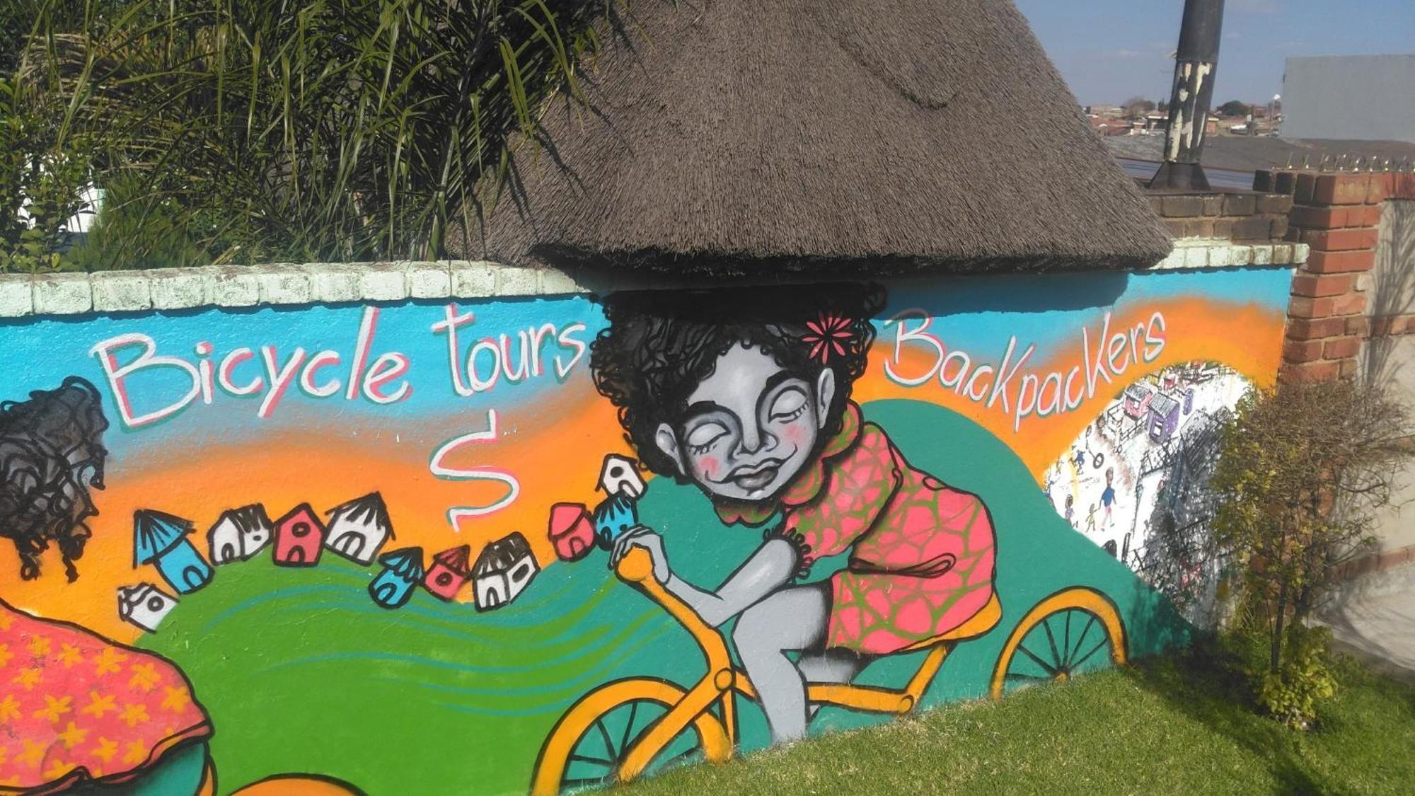 Authentic Bicycle Tours And Backpackers Pansiyon Soweto Oda fotoğraf