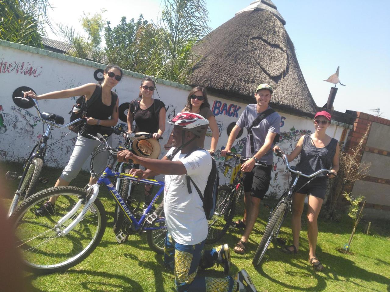 Authentic Bicycle Tours And Backpackers Pansiyon Soweto Dış mekan fotoğraf