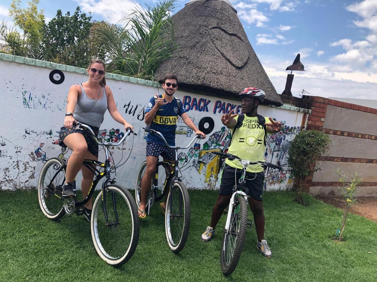 Authentic Bicycle Tours And Backpackers Pansiyon Soweto Dış mekan fotoğraf