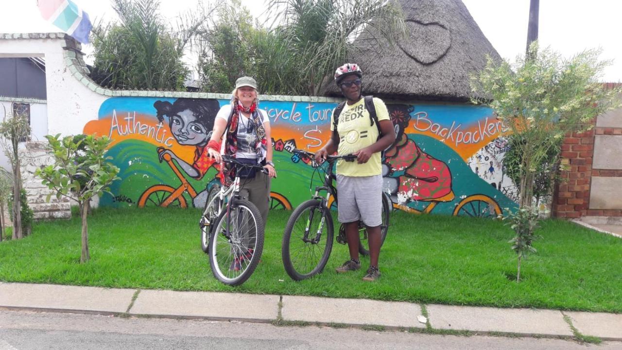 Authentic Bicycle Tours And Backpackers Pansiyon Soweto Dış mekan fotoğraf